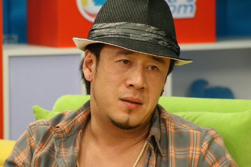 杨坤携同名专辑做客腾讯 下一个梦想是拍电影